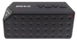 BEEZ BT-3CU Bluetooth hangszóró FM rádióval cserélhető akkumulátorral