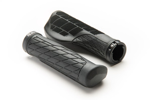 BIKEFUN Markolat BF Pamper Max Lock 136 mm fekete VLG-1859D3