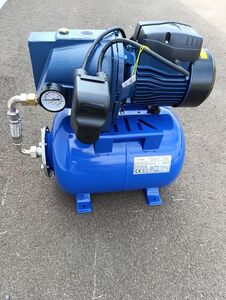 BRH Házivízmű (szivattyú-750W + 24L tartály) csatl 2x1' 50m 70l/min - BRH-1390